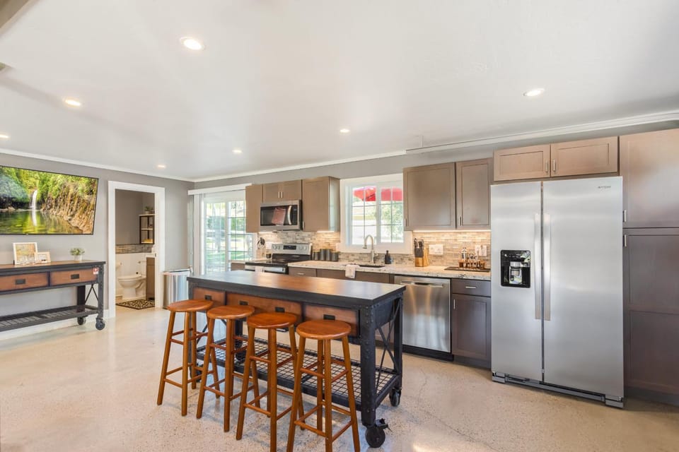 Man Cave and She Shed House in Southern California