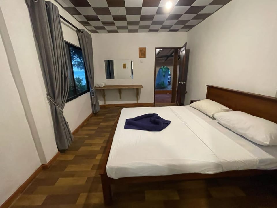 Coconut beach Hotel in Southern Province