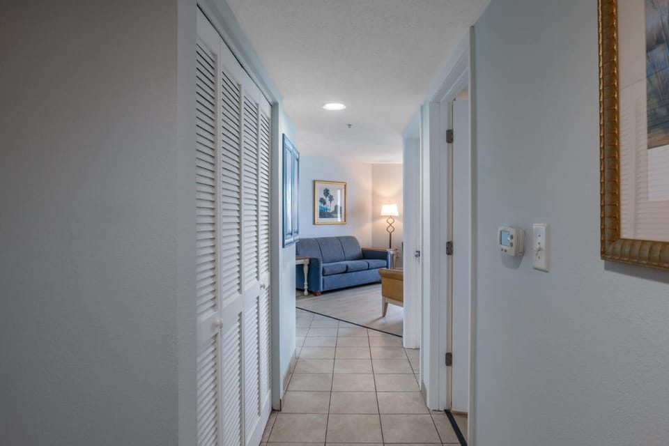 Ocean View 1 Bedroom for 4! Ocean Reef 1024 House in Myrtle Beach