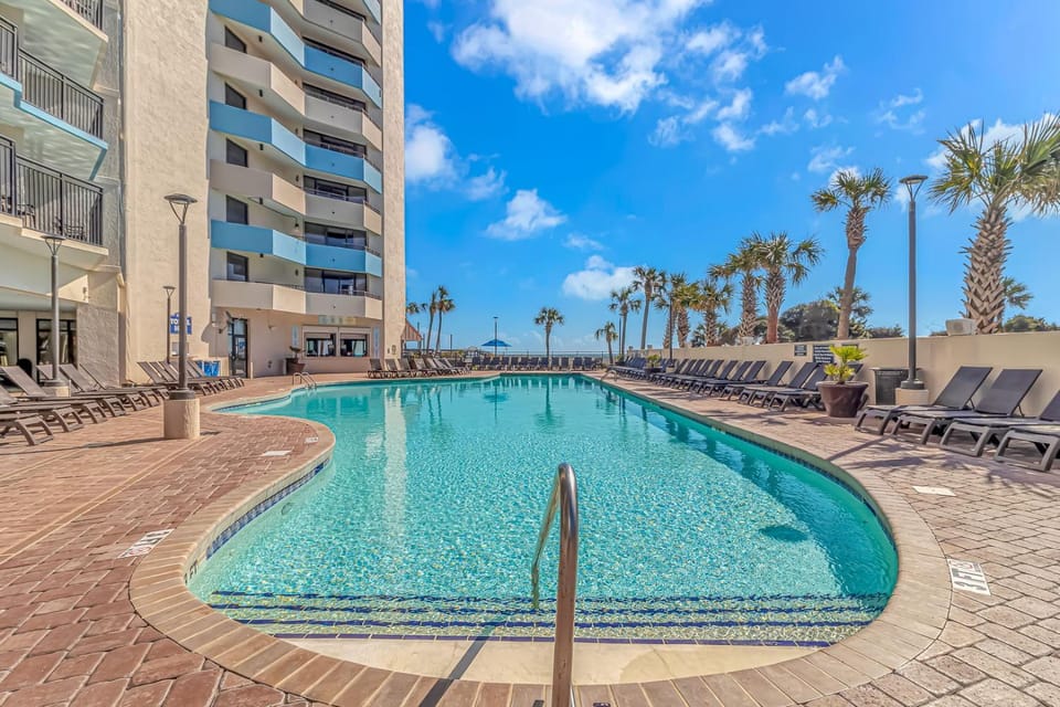 Ocean View 1 Bedroom for 4! Ocean Reef 1024 House in Myrtle Beach
