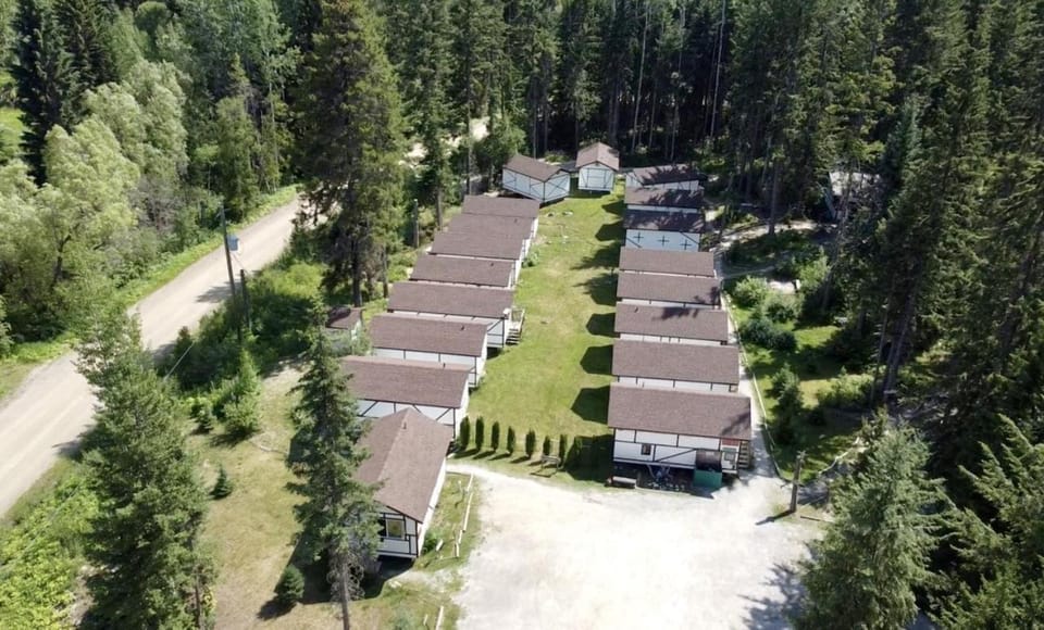Mountain View Cabins Cabin in Columbia-Shuswap A