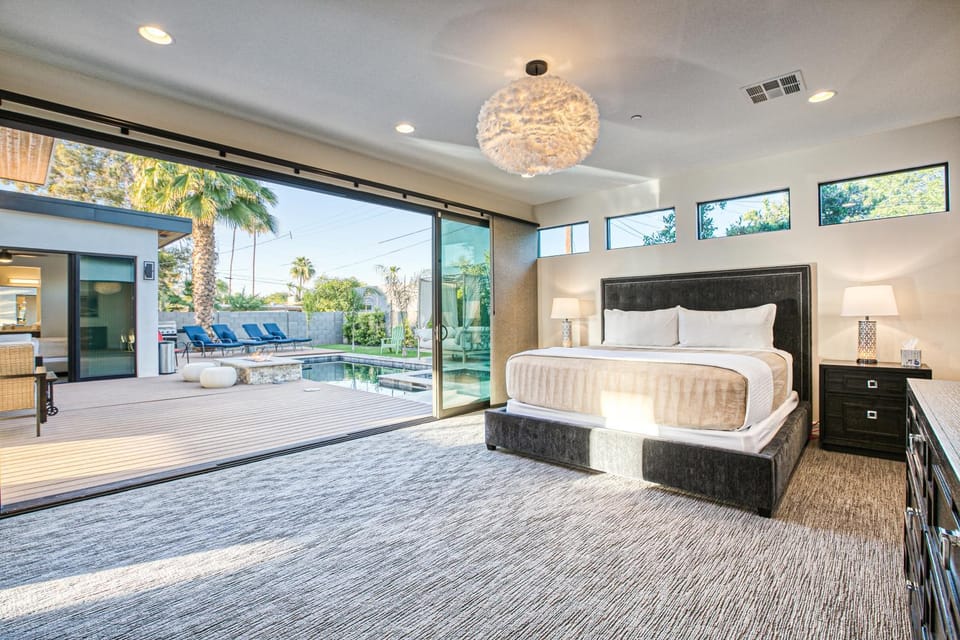 Bed, Bedroom