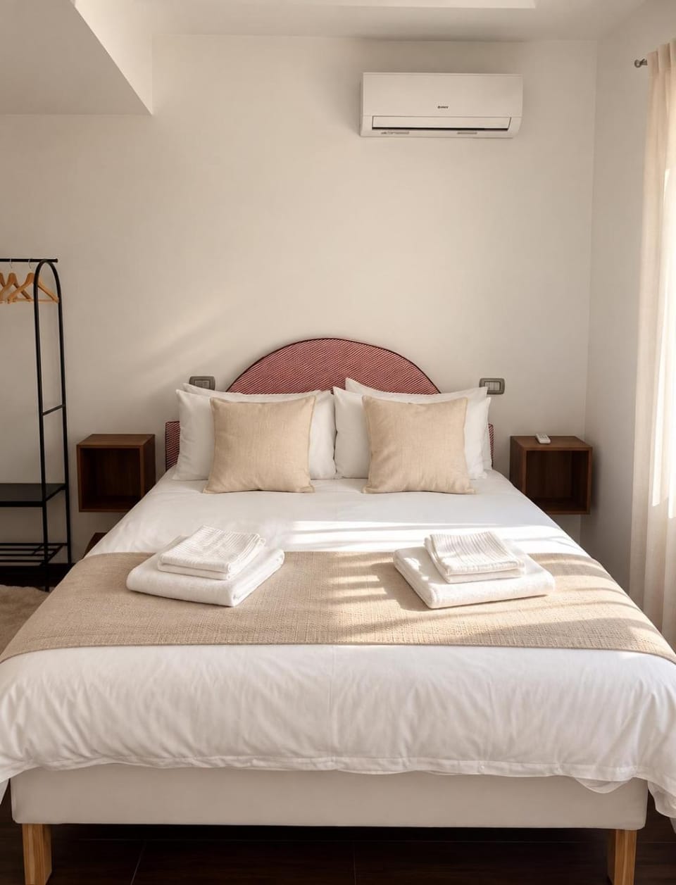 Bed, Photo of the whole room, Bedroom, towels, air conditioner