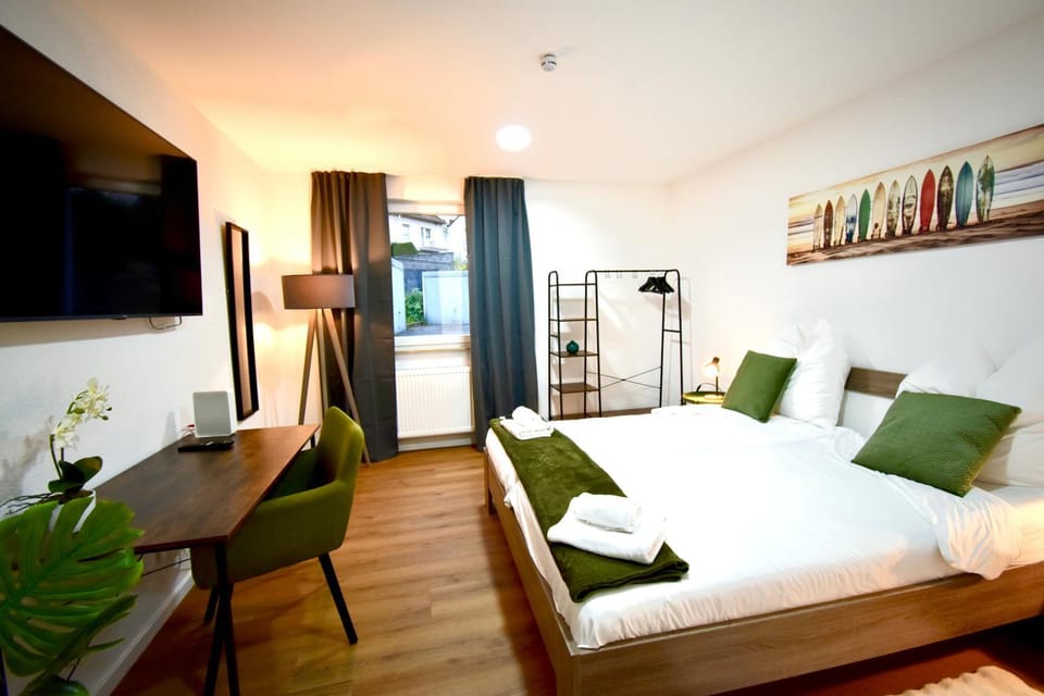 Bedroom, towels, wardrobe