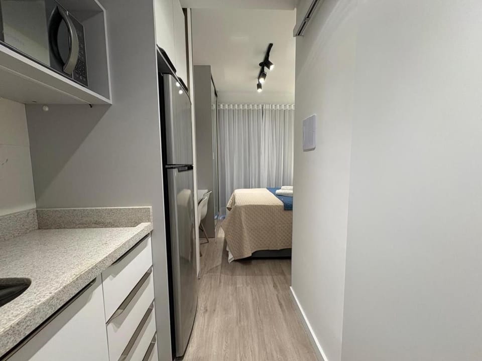 Apartamento incrível com sacada Apartment in Curitiba