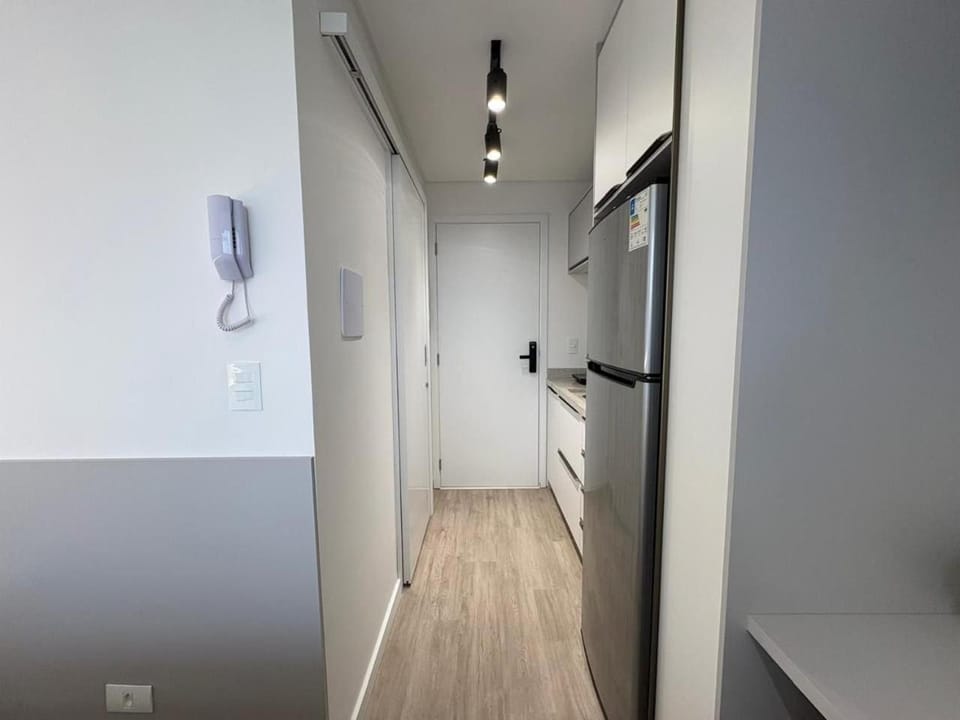 Apartamento incrível com sacada Apartment in Curitiba