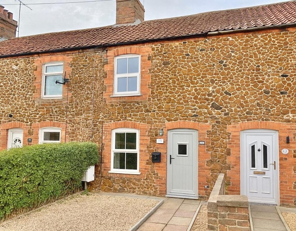 Elodie Cottage House in England