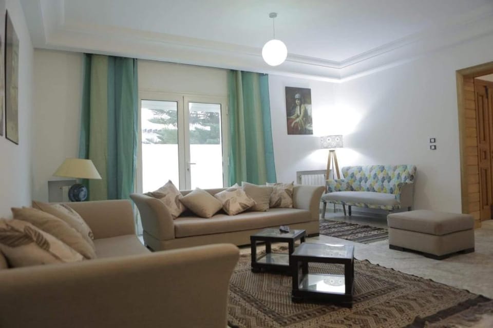 Duplex el 3ebdelleyya en face tennis club la marsa Apartment in Tunis Governorate, Tunisia