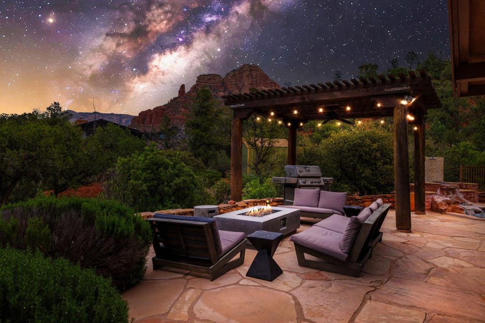 Patio, Night, Natural landscape, Seating area, Mountain view, fireplace