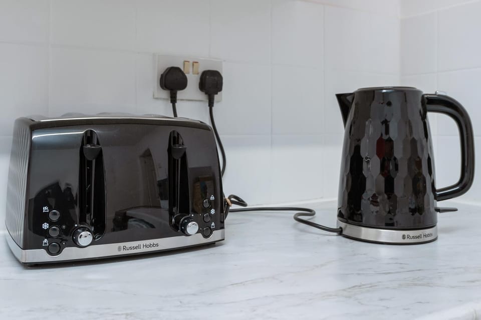 Pelham Contractors stay Apartment in England