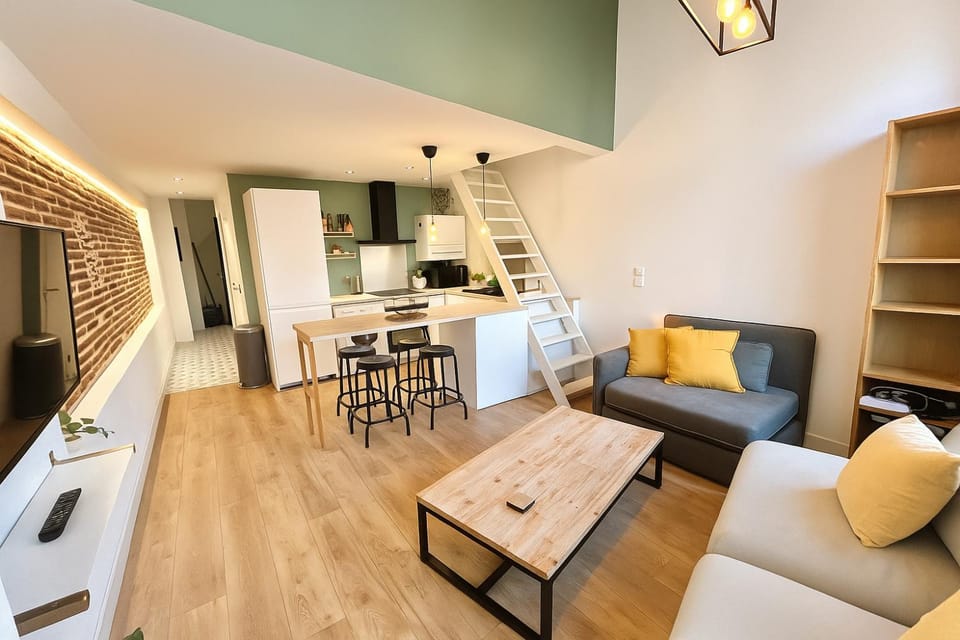 TV and multimedia, Kitchen or kitchenette
