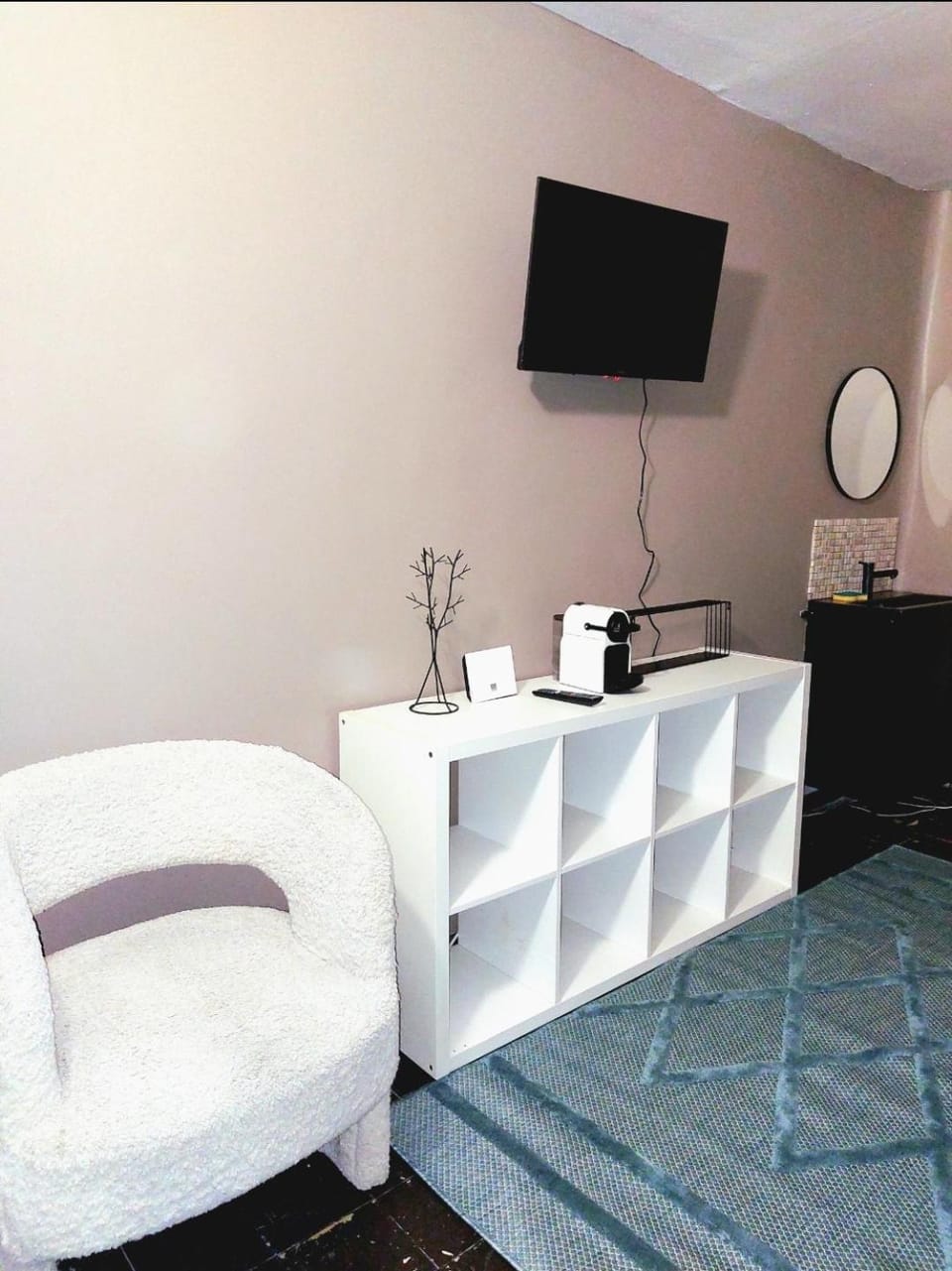 TV and multimedia, Coffee/tea facilities, Photo of the whole room, Bedroom