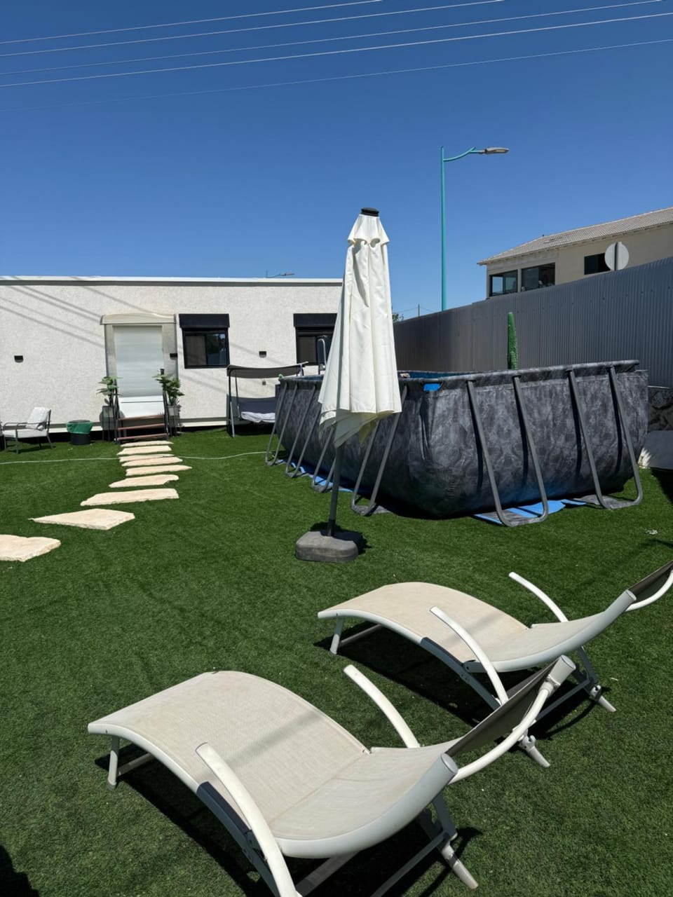 Day, sunbed