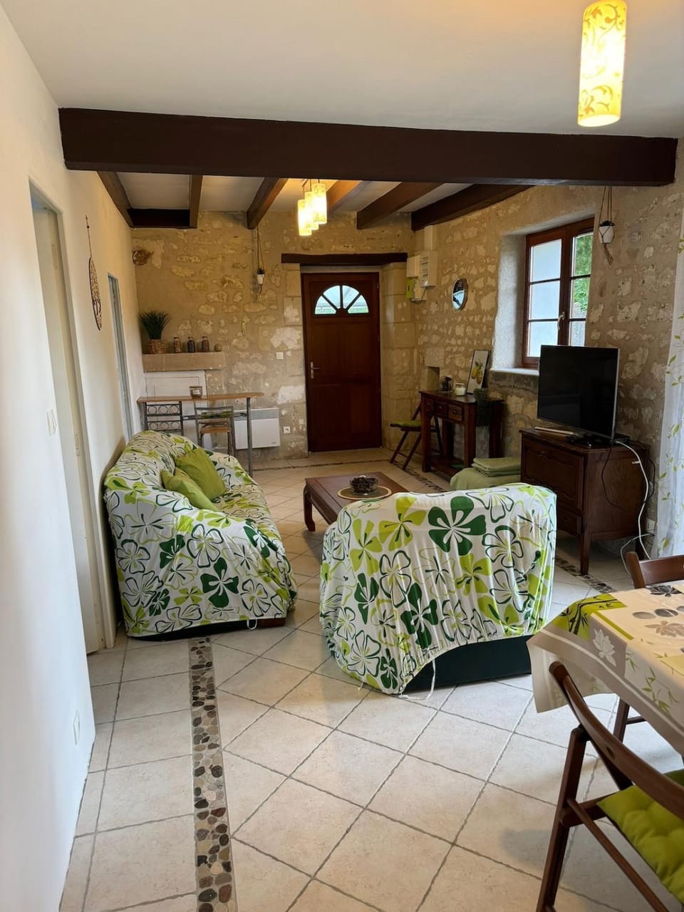 Charmante demeure à 2 pas de la Vienne ! House in Centre-Val de Loire