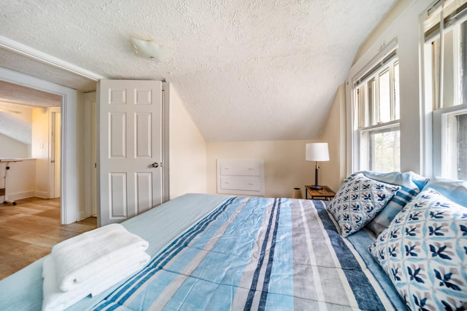 Cuyahoga Falls 3 bedroom 2 bath House in Cuyahoga Falls