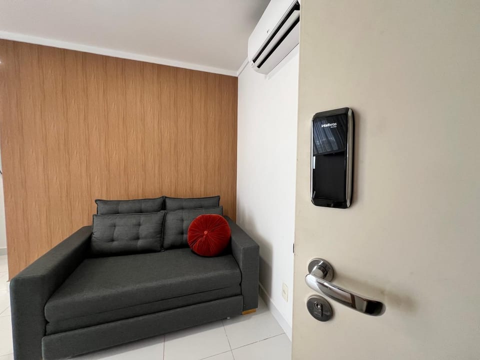 Metropolitan Barcelona próximo ao Flamboyant e Autódromo Ar condicionado no quarto e na sala Piscina e jacuzzi no terraço academia completa restaurantes no térreo vaga privativa Apartment in Goiania