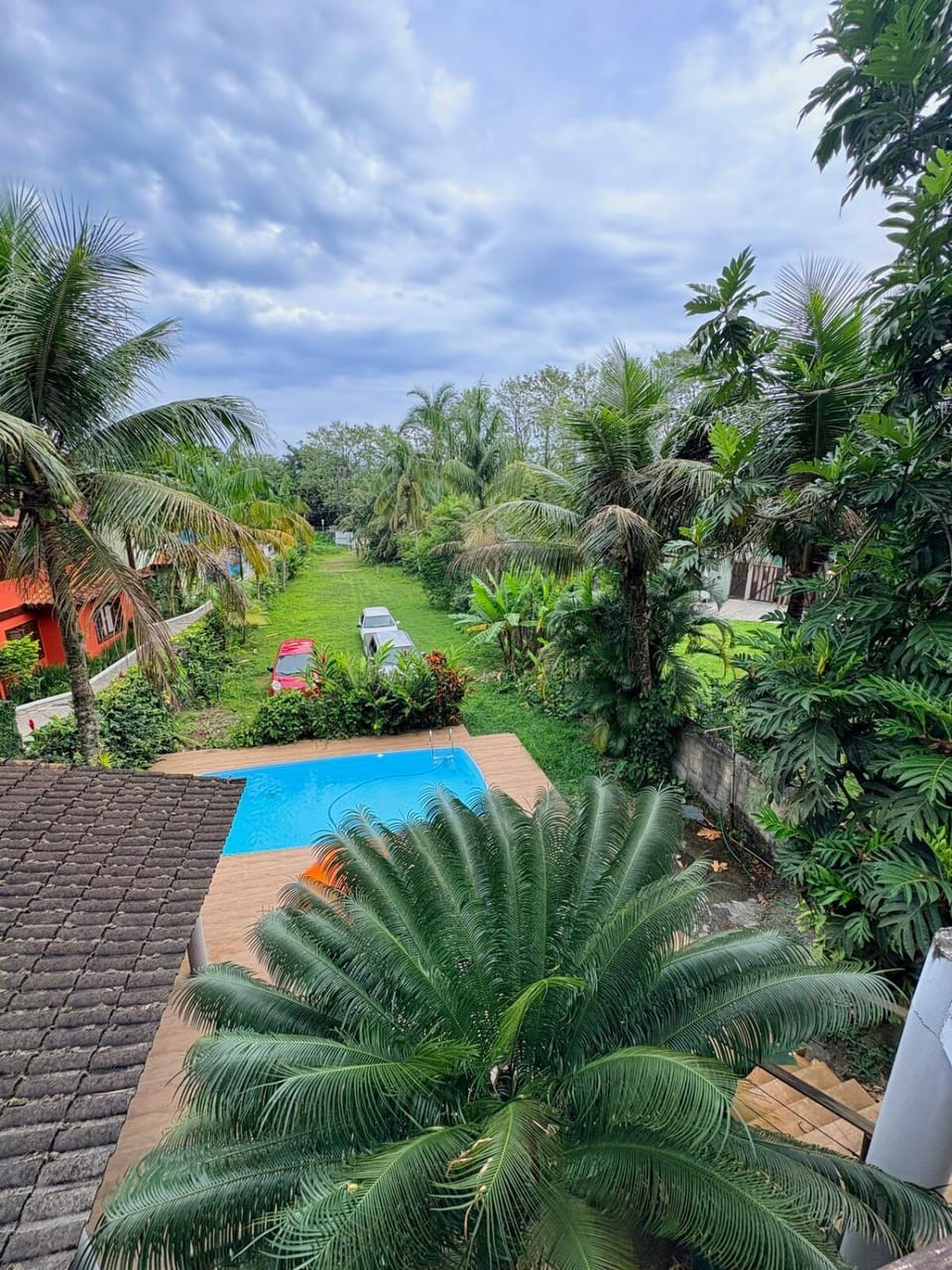 Casa com piscina em maresias 200 metros da praia House in São Sebastião