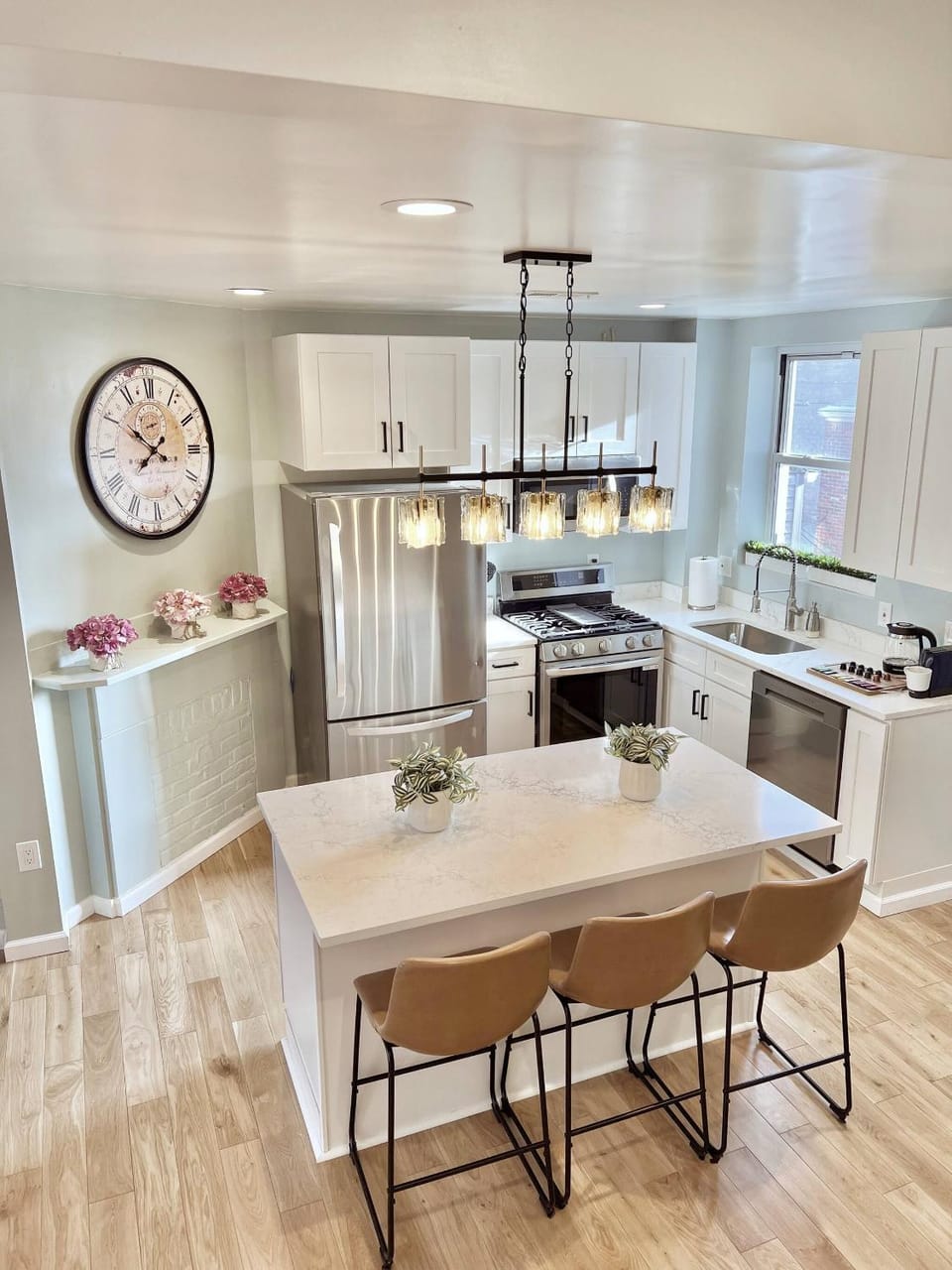 Kitchen or kitchenette, Dining area, kitchen