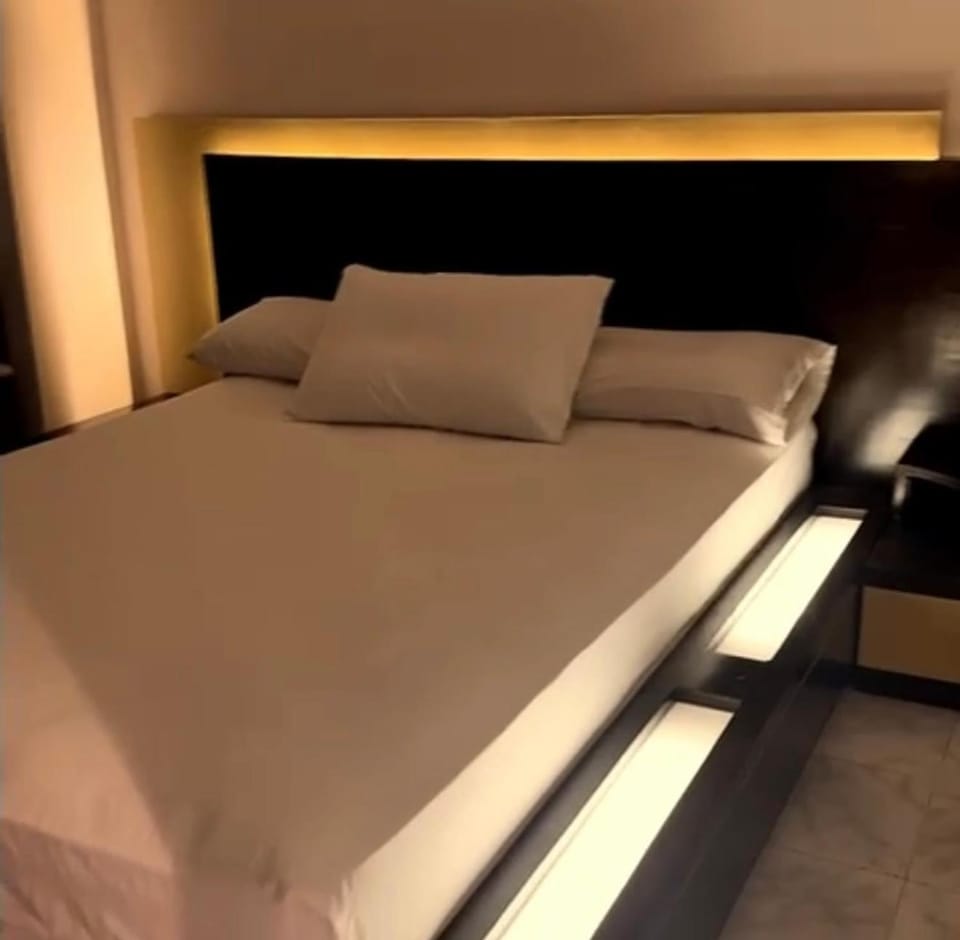 شقه مميزه بجوار متحف الحضارات وحدايق الفسطاط Apartment in Cairo