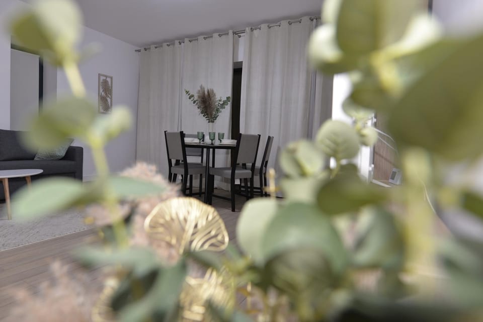 Bellevue Royale Apt with Stunning Panoramic View Apartment in Bucharest