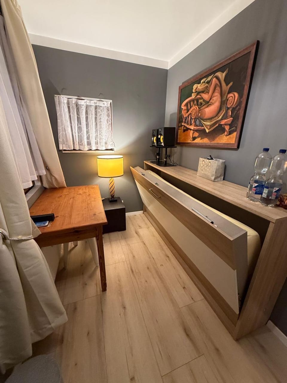 Berlin City West Lux Appartement KuDamm Adenauerplatz centrally located family group friendly Netflix Apartment in Berlin