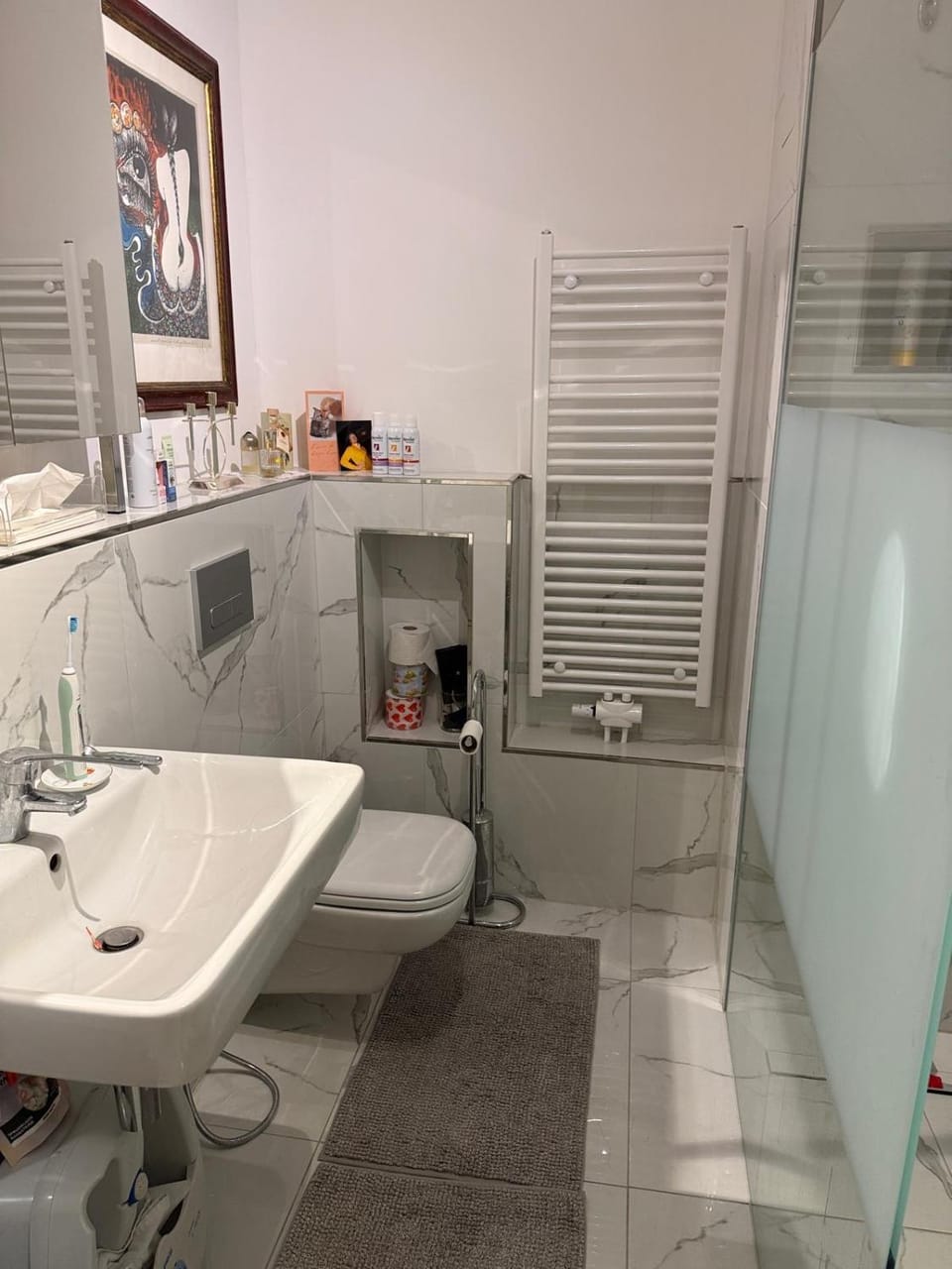 Berlin City West Lux Appartement KuDamm Adenauerplatz centrally located family group friendly Netflix Apartment in Berlin