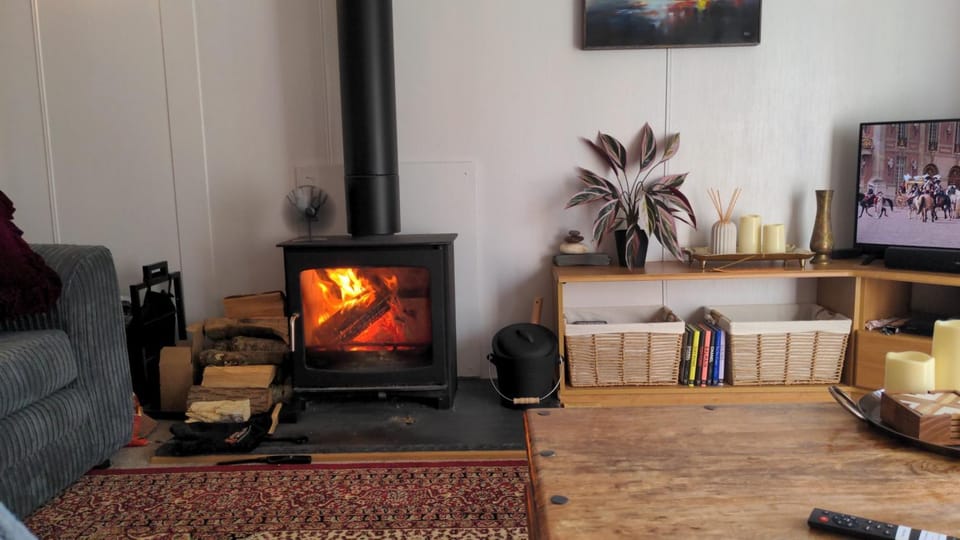 Living room, fireplace