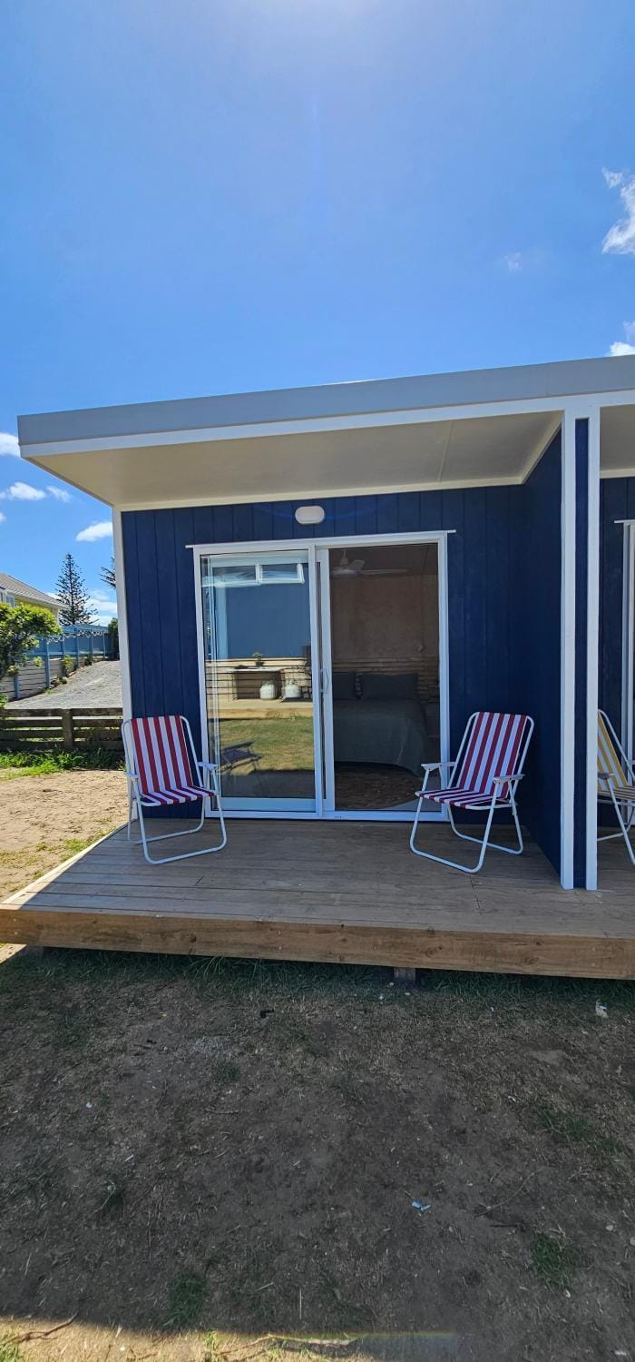 Kiwi Bach - Beachfront & Sunsets House in Northland