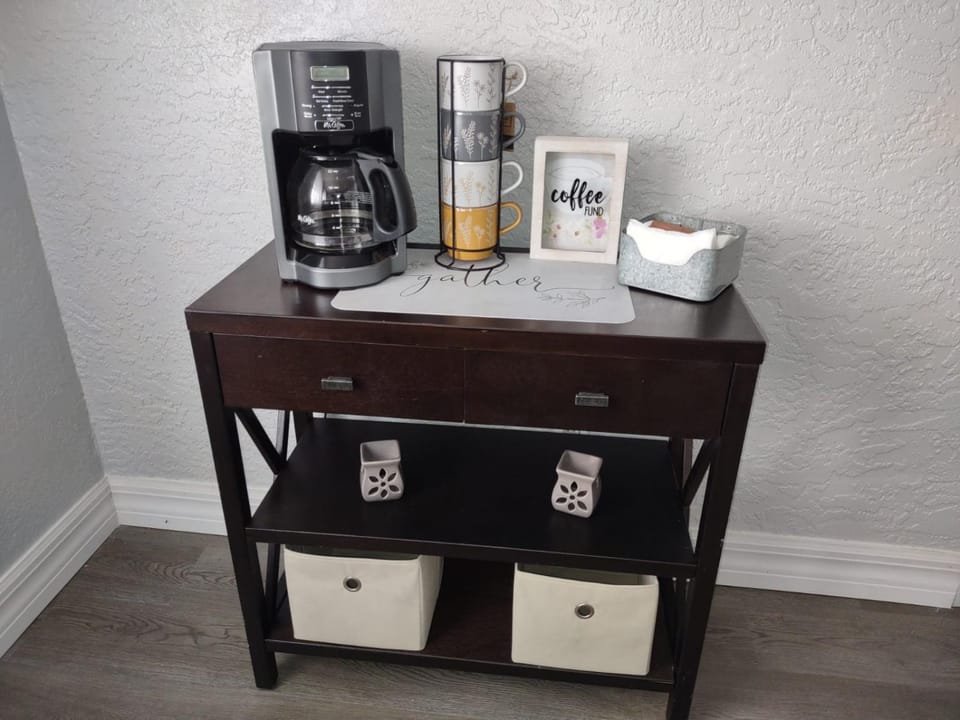 Coffee/tea facilities
