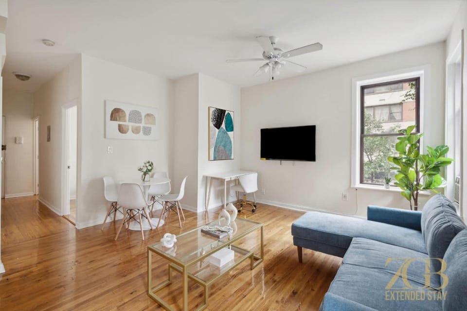 Gorgeous 2 Bedroom Apt in UES Apartment in Roosevelt Island
