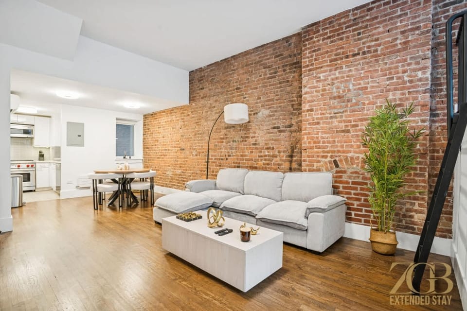 Charming UES 1BR Duplex Near Central Park Apartment in Upper East Side