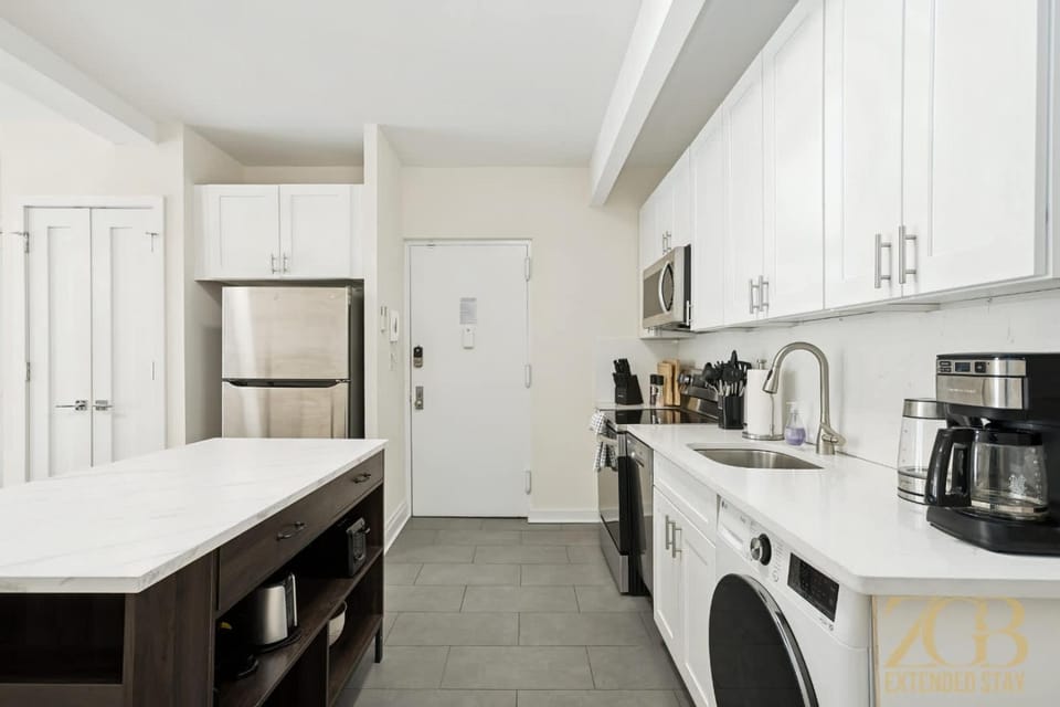 Chic 3BR 2BA West Village Apt with Private Oasis Apartment in West Village