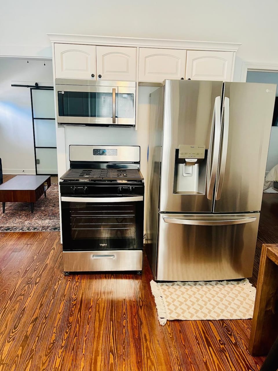 Beautiful, Cozy Bungalow 5 min from ATL Airport House in College Park