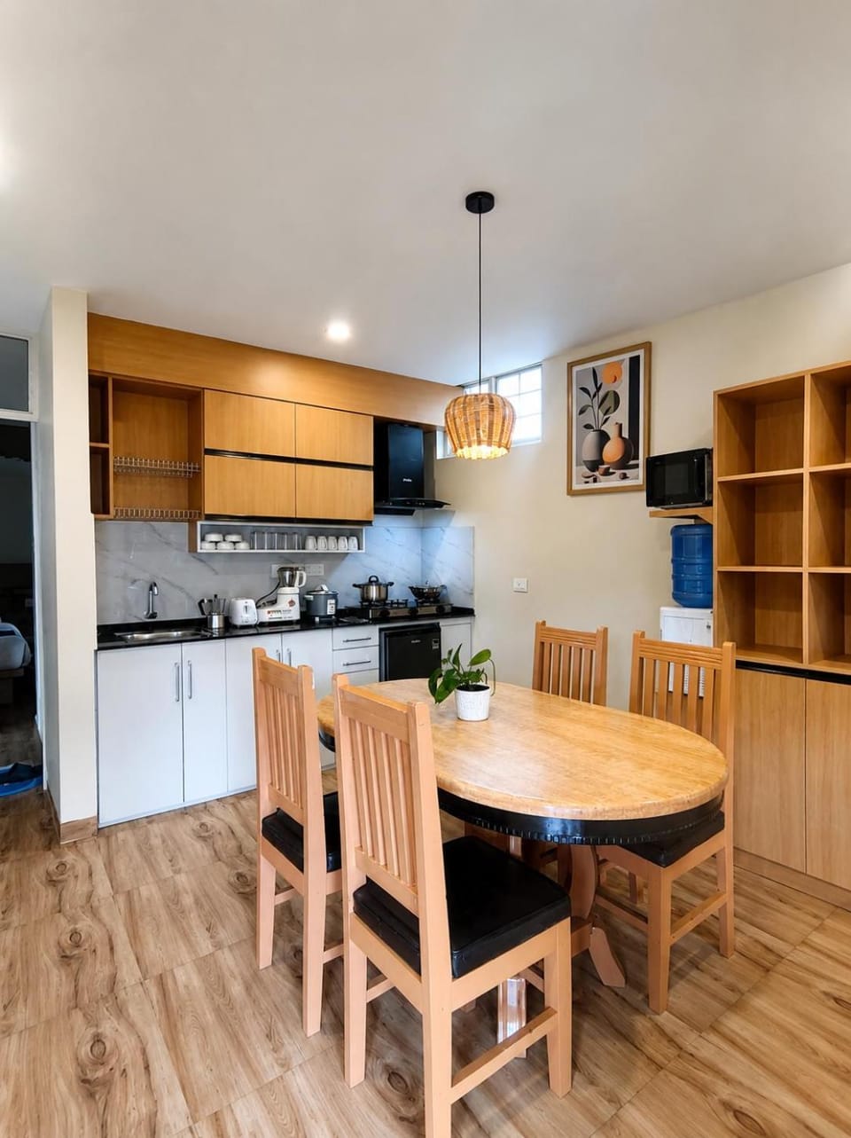 Kitchen or kitchenette, Dining area, oven, stove, toaster