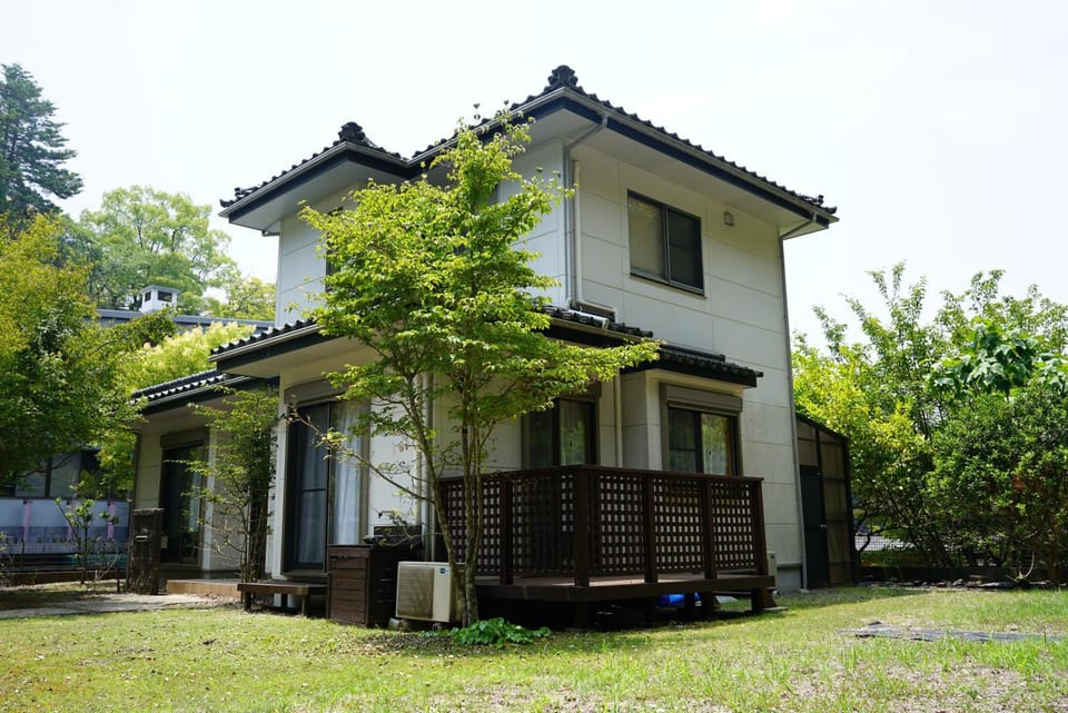 Property building, Day