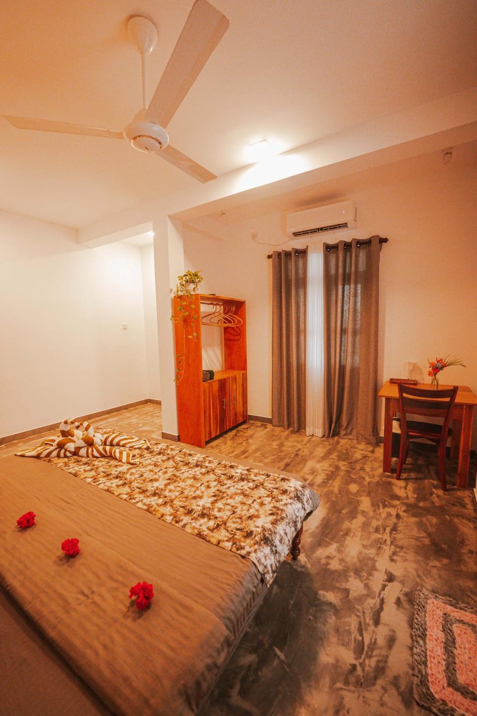 Bedroom, wardrobe