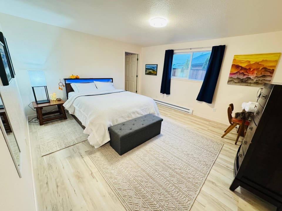 Spacious 4-Bedroom House Near Olympic NP & Hoh Rainforest Vacation rental in Forks