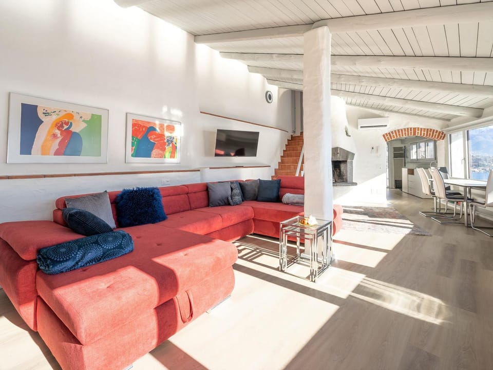 Al Paradiso by Fewotessin House in Ascona