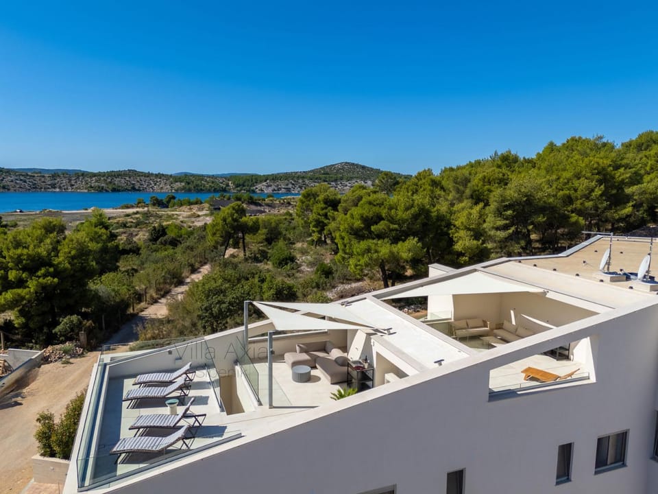 Property building, Day, Natural landscape, View (from property/room), Balcony/Terrace, Mountain view, Sea view