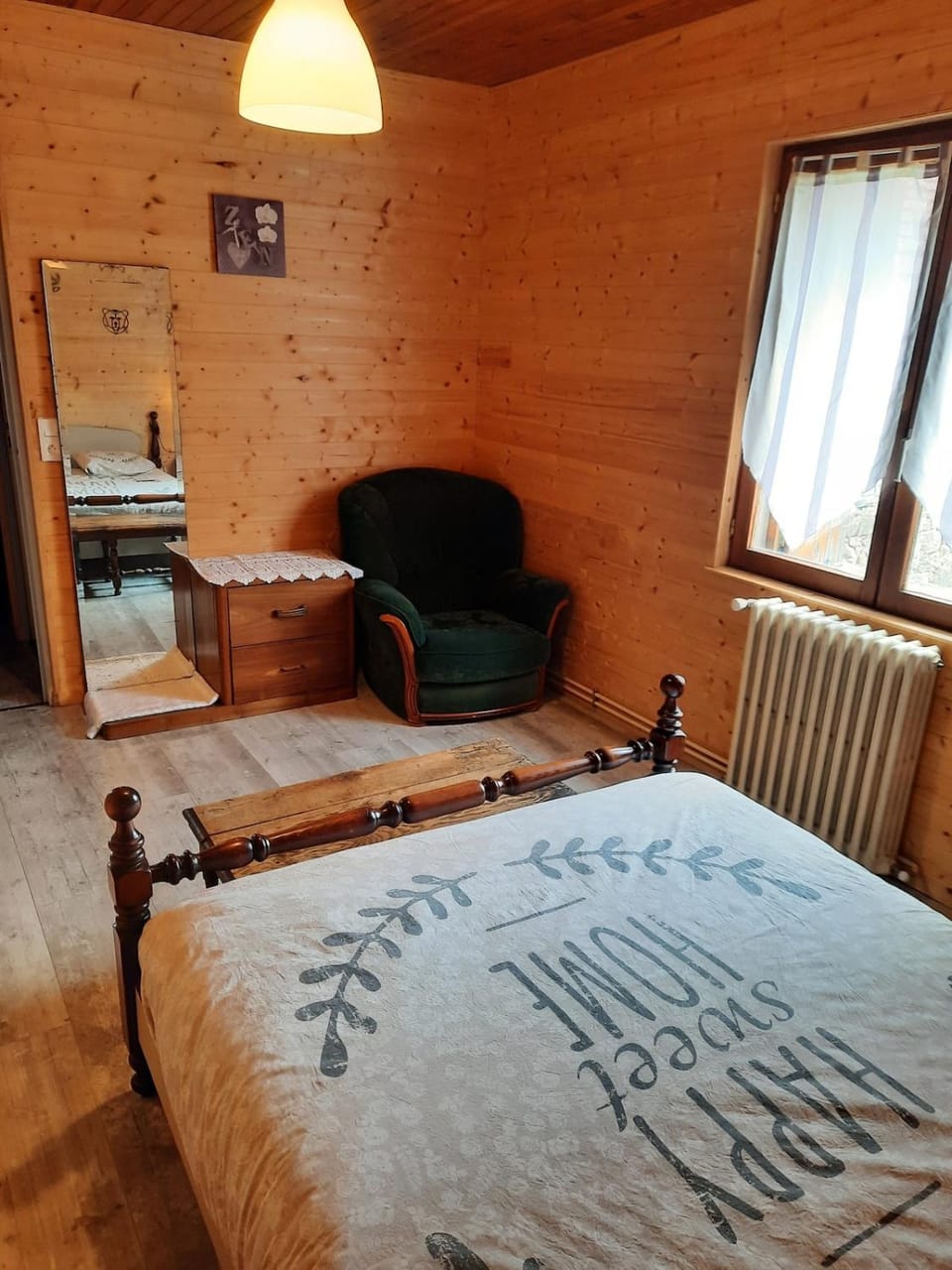 Appartement dans ferme au cœur du pilat en montagne 1150 m, pleine campagne Apartment in Auvergne-Rhône-Alpes