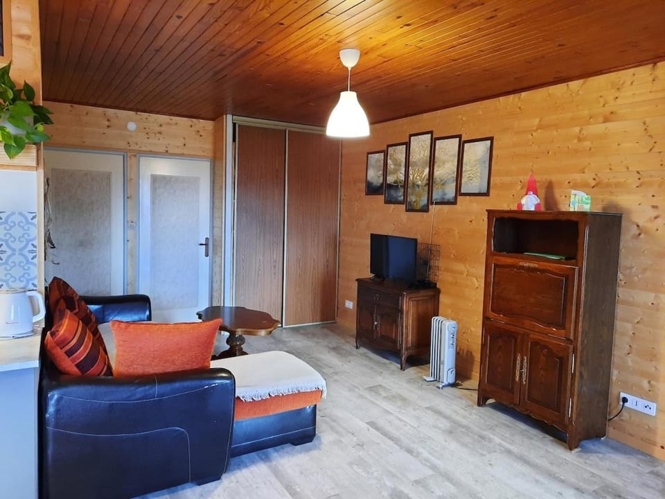 Appartement dans ferme au cœur du pilat en montagne 1150 m, pleine campagne Apartment in Auvergne-Rhône-Alpes