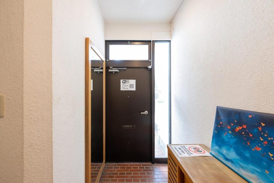 LV Harajuku Luxury Villa facing Takeshita Dori 193 sqm, 18 people, 2-minute walk from Harajuku Station Apartment in Shibuya