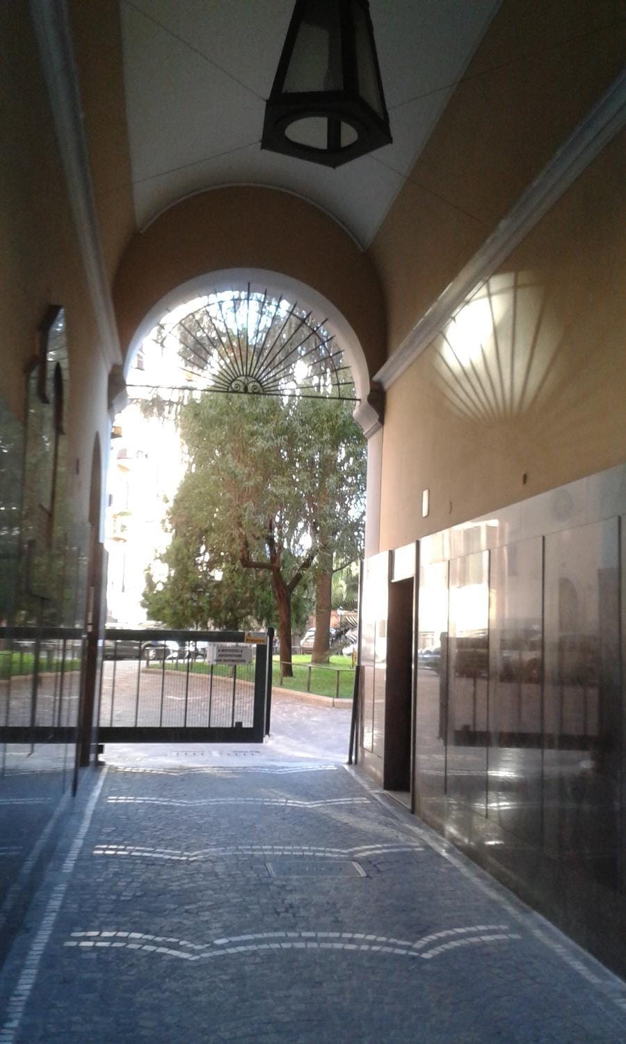 Facade/entrance