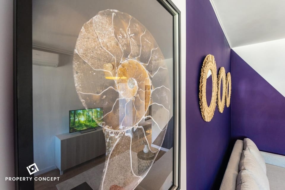 TV and multimedia, Living room, Decorative detail