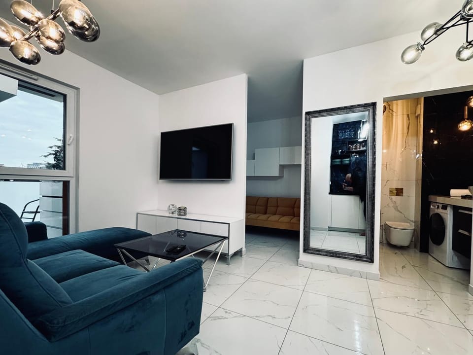 Apartament Kolorowe Garbary 22B z prywatnym miejscem postojowym Apartment in Greater Poland Voivodeship