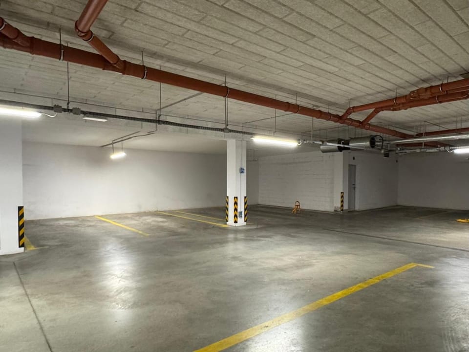Apartament Kolorowe Garbary 22B z prywatnym miejscem postojowym Apartment in Greater Poland Voivodeship