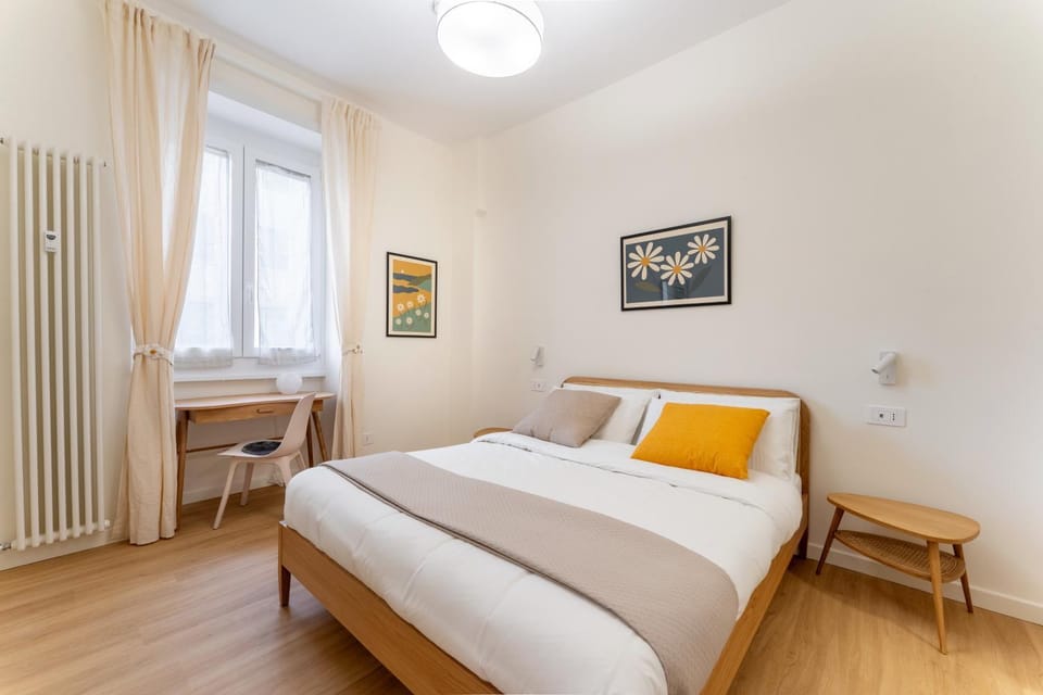 Bed, Photo of the whole room, Bedroom, internet