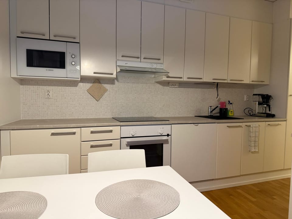 dishwasher, stove, toaster
