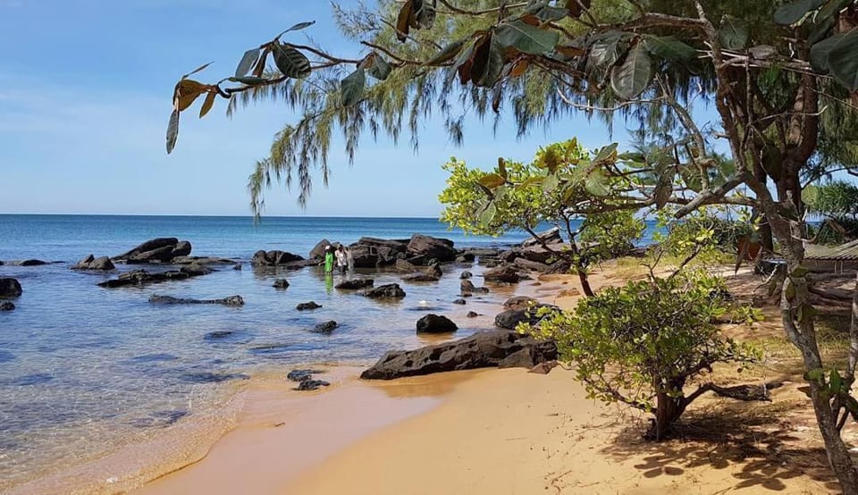 Nearby landmark, Natural landscape, Beach
