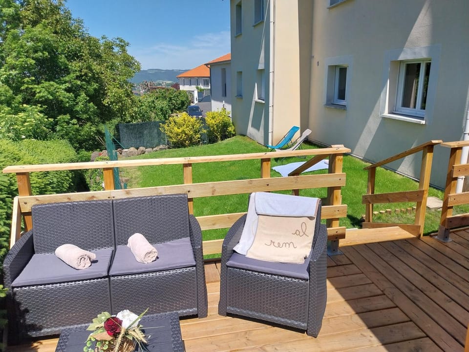 Patio, Natural landscape, Balcony/Terrace, Garden view, sunbed
